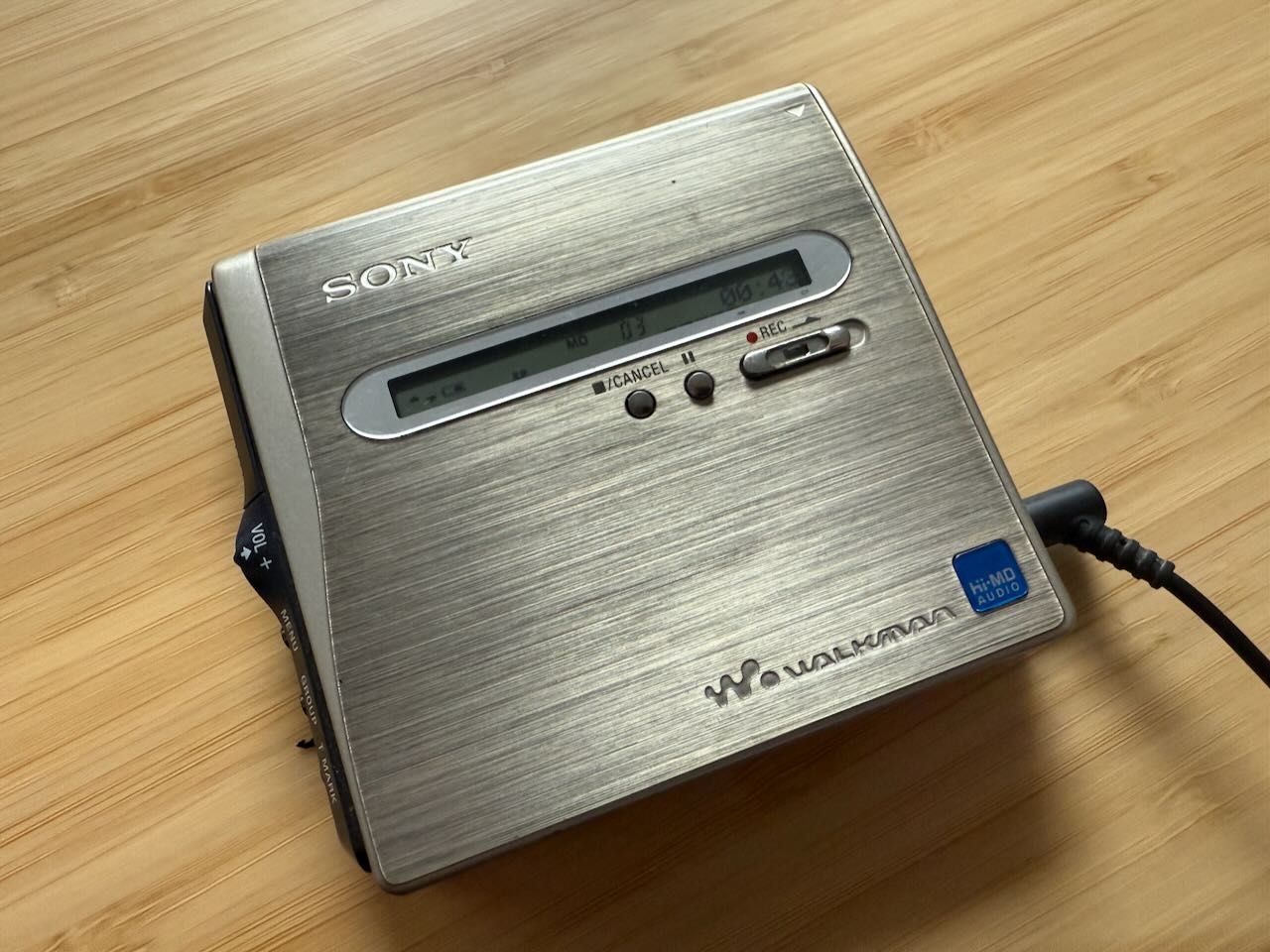 Плеер Sony MZ-NH1